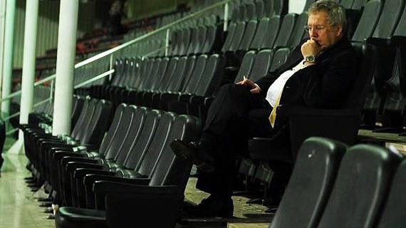 SLOOO1907's tweet photo. Başkanım benim ya bize twit sildirecek yaa canını yerim senin başkanımm  ama o cihan kamerle oguz çetini gönder buraya layık değiller 👉👈💛💙 https://t.co/0CGyQSVzw7