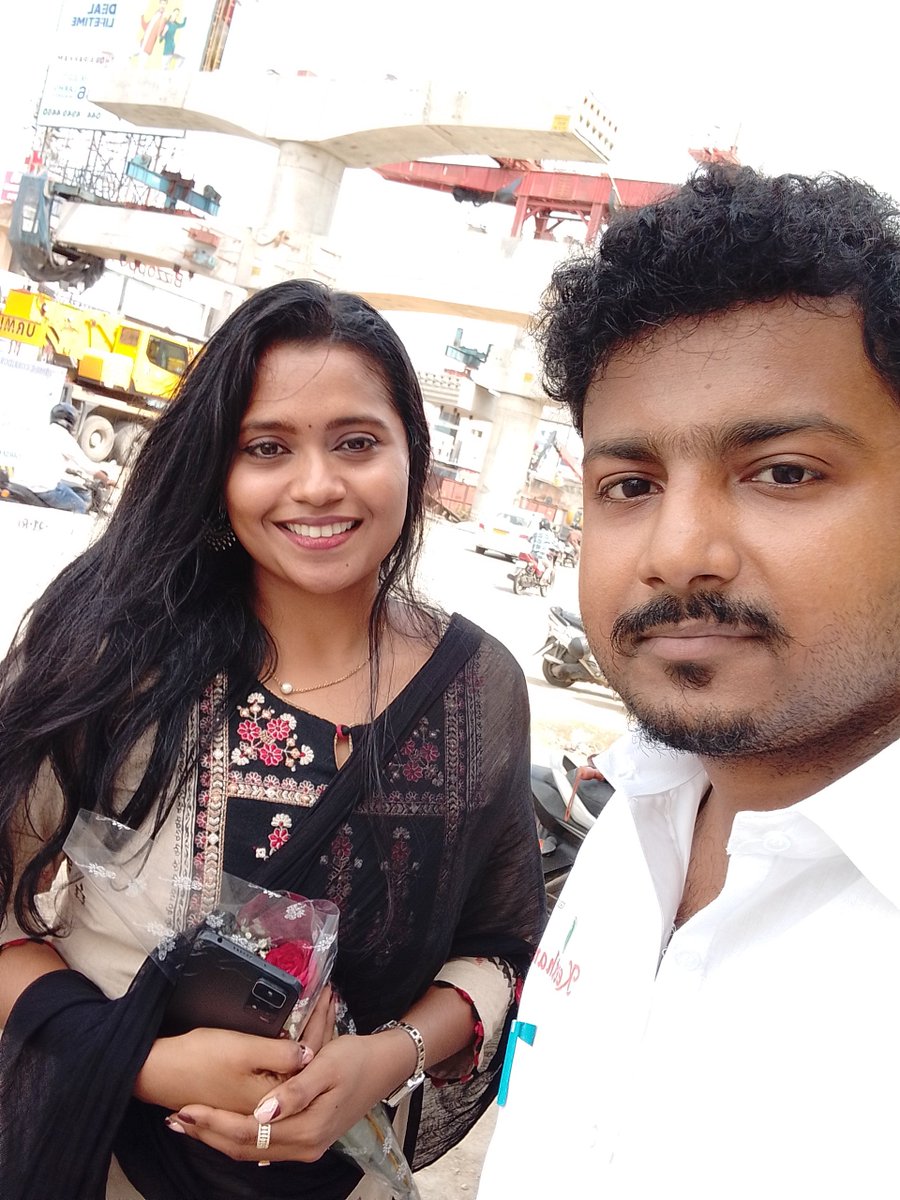 Kunalreally's tweet photo. এই শহরে ডাকপিয়ন আর ডাকবাক্সে বিলুপ্ত
তাই তোমায় নিয়ে লেখা অলিখিত চিঠিটা রইলো মোর হৃদয়ে সুপ্ত !

#kunalchandarjk #rjkstory https://t.co/LwS4O2Fw9q
