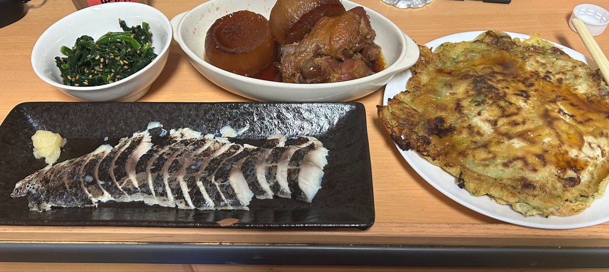 n77soykun's tweet photo. 最近のお酒のあて。厚焼き玉子率の異常さ😂
フォルダーをみてたら3回に1回は作ってる異常さ。笑笑 https://t.co/7OwXSpWSUQ