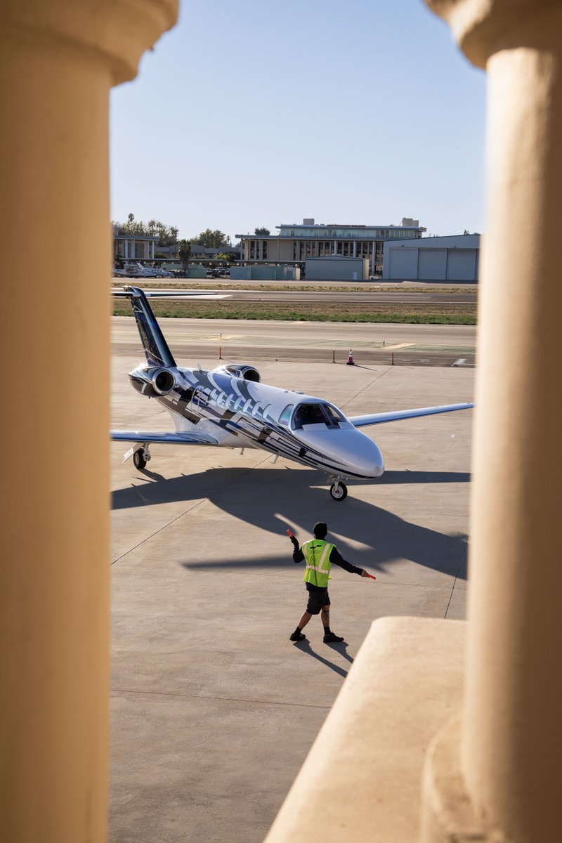 SignatureFBO's tweet photo. We know that every journey is about more than getting from one place to another. It’s about confidence, trust, and knowing you’re in good hands. From the ground up, safety and hospitality guide everything we do. https://t.co/7ItWjG7lMD