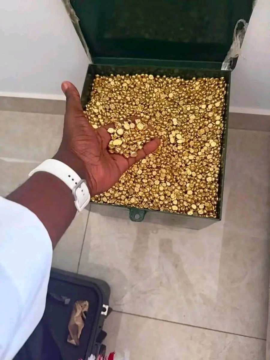 MichaelIfeukia's tweet photo. 📉 Gold falls ~2% as rising US Treasury yields weigh on demand.
Spot gold drops to around $4,357/oz — lowest since mid-August.
Silver slides further (~2.8%), platinum &amp; palladium also lower.
#Gold #Markets #Commodities https://t.co/4WlclFOriZ