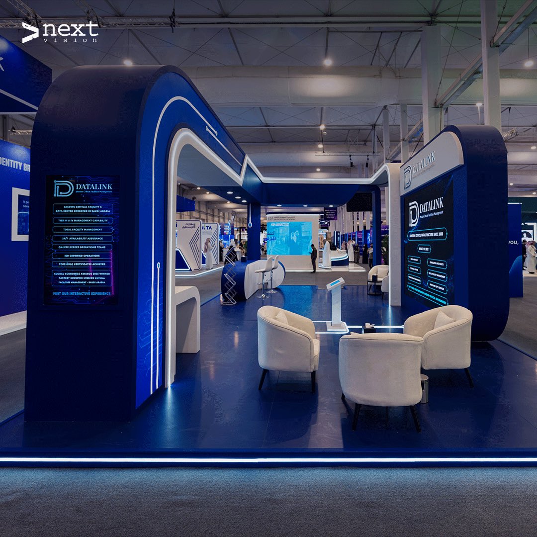 nextvisionsa's tweet photo. #Next_vision | #Nextvision
حضور يصنع الفرق في #LEAP2026
حيث تُرسم ملامح مستقبل التقنية..
تولينا تنفيذ وتصنيه جناح Datalink لنحوّل هويتها إلى مساحة متكاملة تعكس حضورها وتواكب طبيعة الحدث ، من التصنيع إلى التركيب والتجهيز نفذنا كل تفصيله بدقه لنصنع جناحًا يجمع بين الهويه ، الوظيفه ، التجربة 👏🏼