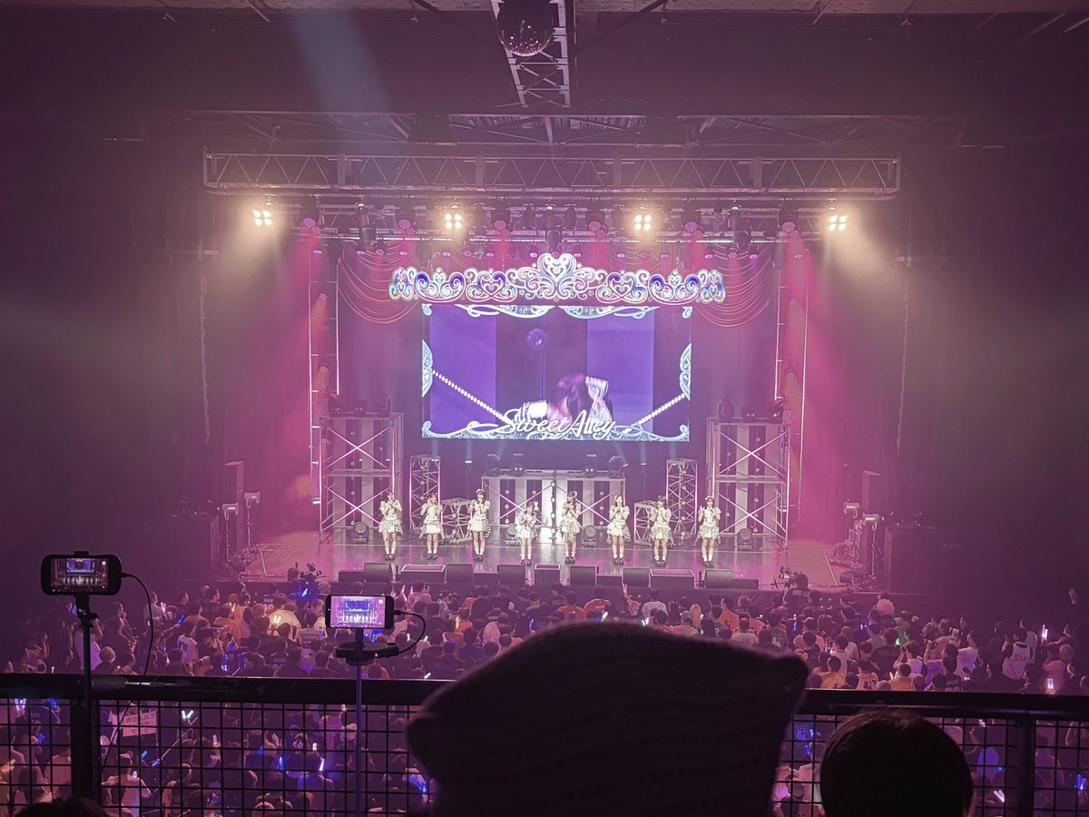 neoneet33's tweet photo. おつかれサマ^ᴗ̥̥  ̫ ᴗ̥^ https://t.co/OaOnaaFZzY