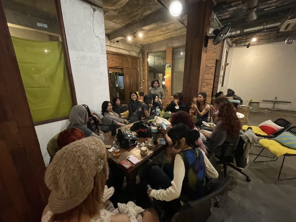 ikilitik's tweet photo. ha gw paling normies ya #outsider https://t.co/UZ6Ru4Cqnr