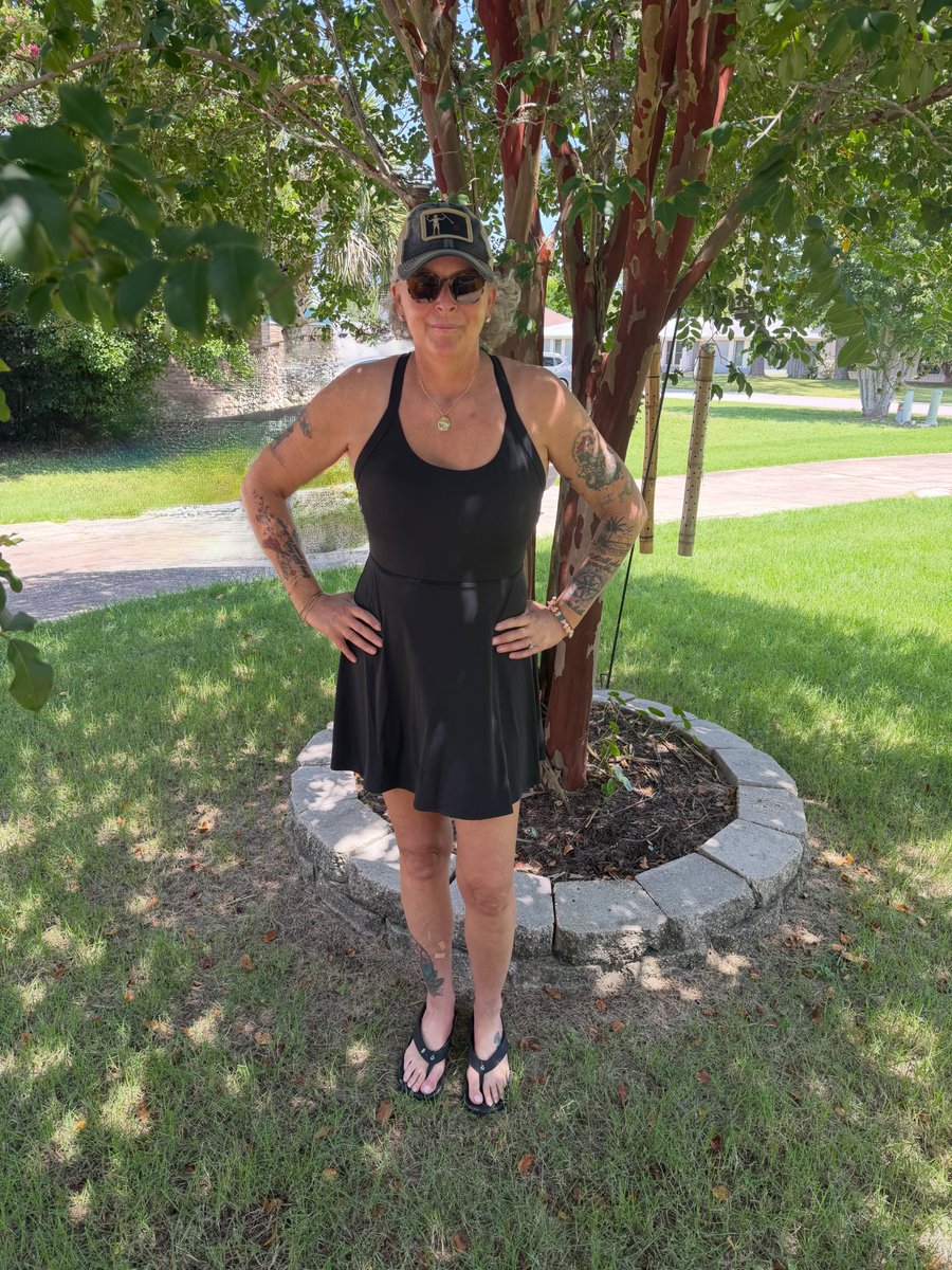janceval's tweet photo. Last summer to this summer: 63 pounds down. https://t.co/LBMxG6t6Uw