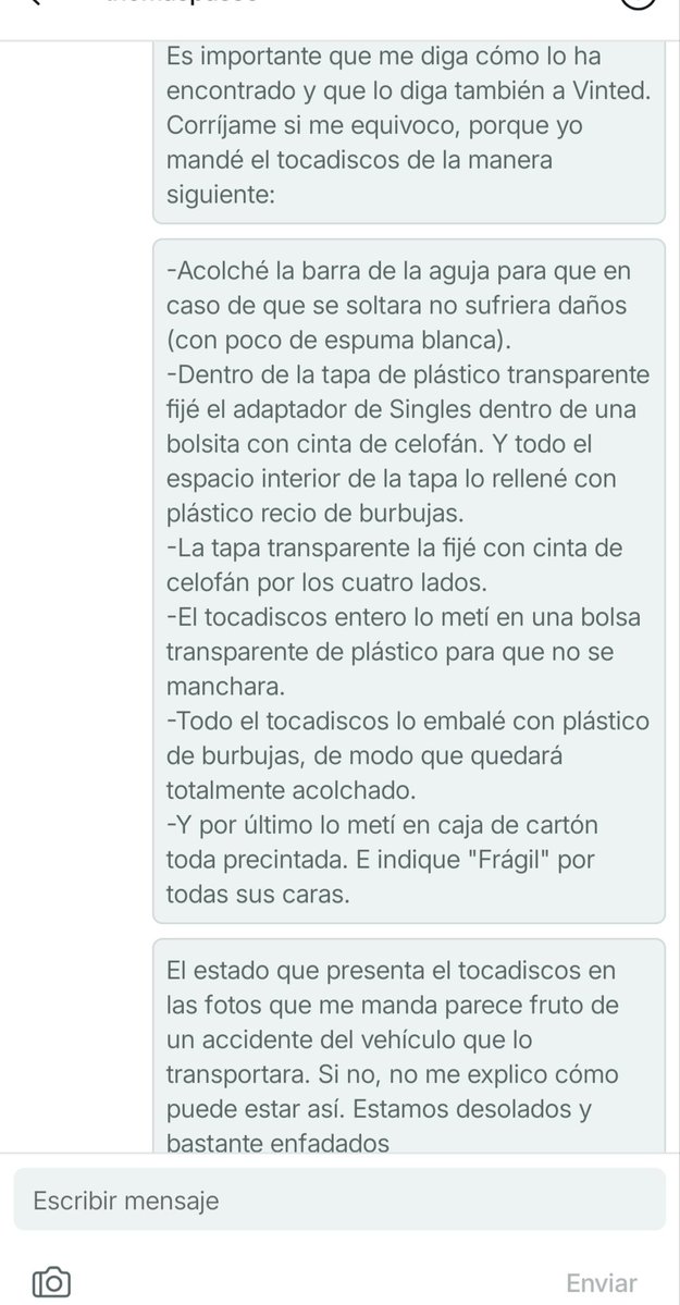 KeptwitLarsan's tweet photo. @vinted_es @vinted #Vinted #VintedEspana #AtencionAlCliente #EstafaVinted #VintedFrance
Capturas de diálogos con el comprador sobre el estado del paquete. Se desmiente la excusa de @Vinted_ES. @Vinted Ignora al propio comprador (quien aporta pruebas) para no indemnizar...👇 https://t.co/jhbkIWDmqJ