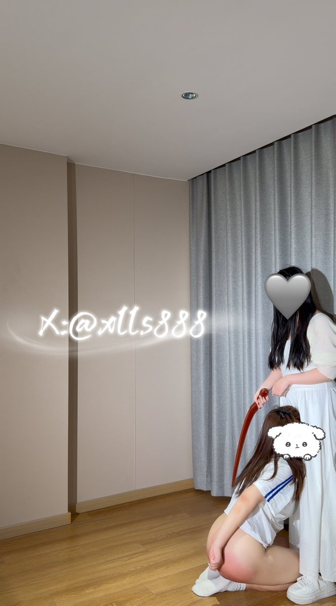 xiaolilaoshi888's tweet photo. 红屁股逐渐露出来（钻进怀里也别想逃打！）
#女主女贝 #Spank #打屁股 #训诫 https://t.co/6emDbfn0wR