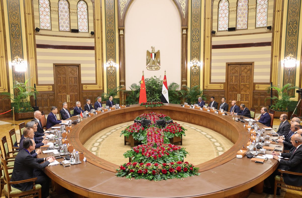 SpoxCHN_MaoNing's tweet photo. On the situation in the Middle East, President Xi Jinping noted that China supports regional countries in developing good-neighborly and friendly relations, upholding the vision of common, comprehensive, cooperative, and sustainable security, and building a new security architecture for the Middle East.

President Xi made four proposals:

1️⃣ Unleash the internal momentum of regional common security.

2️⃣ Advance the comprehensive governance of regional common security.

3️⃣ Cement the development foundation of regional common security. 

4️⃣ Enhance international coordination on regional common security.