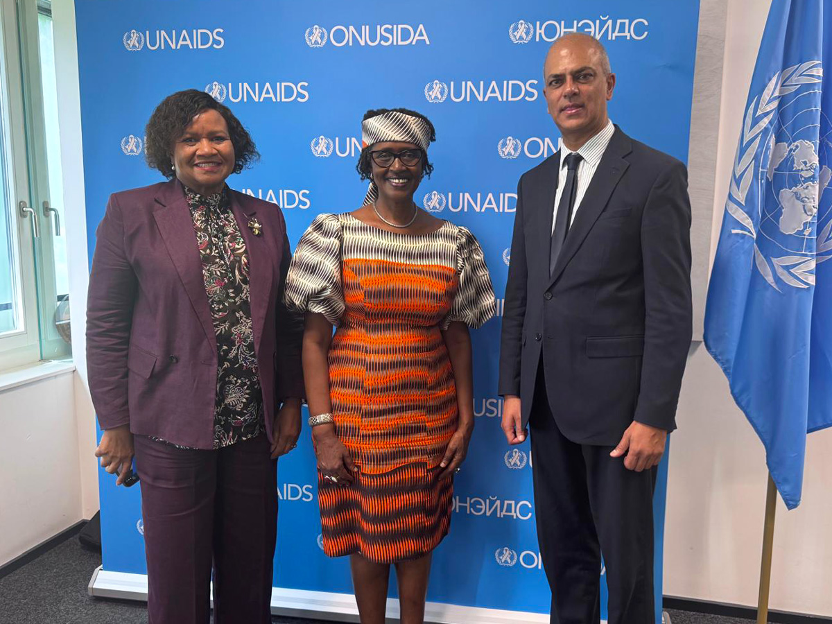 Winnie_Byanyima's tweet photo. Warm welcome to Geneva to H.E. Mr. Zaheer Laher 🇿🇦, and congratulations on your appointment as Permanent Representative to #UNGeneva. Thank you for highlighting the continued importance of @UNAIDS and its support to South Africa. I am grateful for South Africa's commitment to fighting inequalities, and the country's leadership — with Brazil, Spain & Norway — in establishing the International Panel on Inequality (IPI). 
#EndInequalities #EndAIDS
