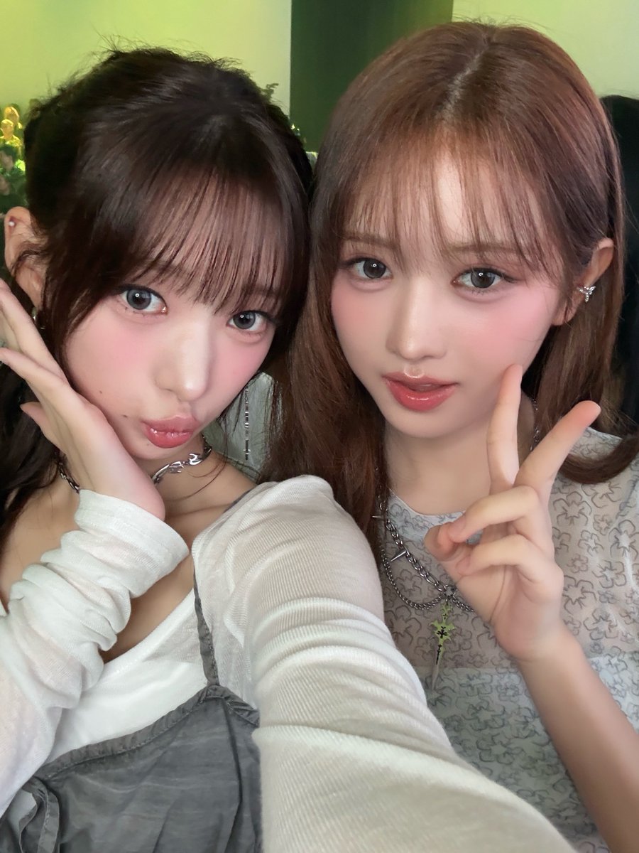 hitgspics's tweet photo. 260902 ~ Seohee & Hyerin on Instagram
: ๐๐๐๐ ๐บ/๐บ ๐บ๐๐๐๐ ๐ญ๐๐๐๐๐๐ ๐พ๐๐๐
๐ตHITGS - Gulliver!
(4/6)
#HITGS
#SEOHEE #HYERIN
#SFW27SS #ULKIN https://t.co/4sUAIuMYWX