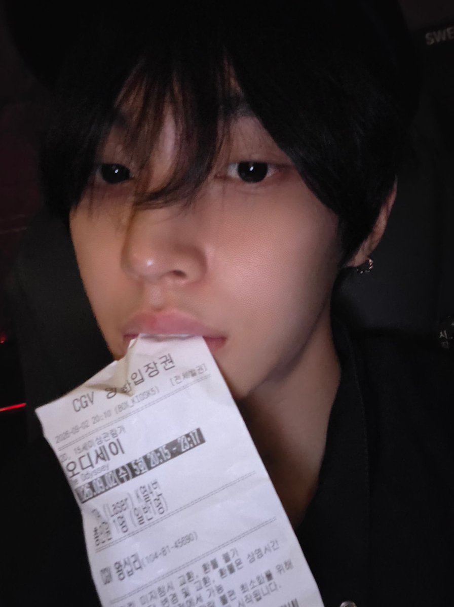riizetalk's tweet photo. 🎸💭 • 260902
[11:27 PM KST]

going off after watching it well https://t.co/WU44K2IPTc