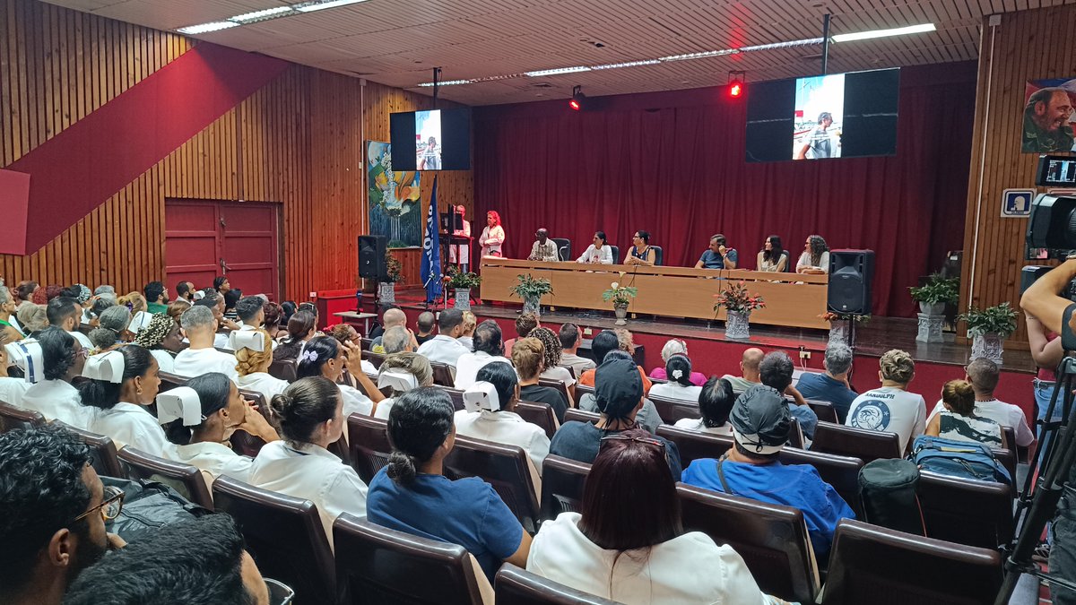siempreconcuba's tweet photo. 🏥 El Hospital Pediátrico Juan Manuel Márquez le dijo GRACIAS a @openarms_fund en un acto cargado de emociones.

Insumos médicos, equipamiento y esperanza llegaron para seguir salvando vidas. La solidaridad no tiene fronteras. ❤️🚢

#OpenArms #Cuba #Gracias https://t.co/2dIjfO5FEw