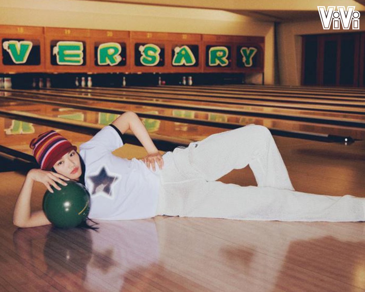 vivi_magazine's tweet photo. ＼\ じつは、ボウリングが得意な天ちゃん🎳 /／

｢わりと上手いほうで、ストライクもガンガンに出すタイプ。｣
と語るほど！

しかも、今回の撮影のためにわざわざ１ヶ月前から練習したんだって👀

果たして結果はいかに…！？⬇️
https://t.co/AgJ5DwrFEi
#山﨑天 https://t.co/X9bncBin7f