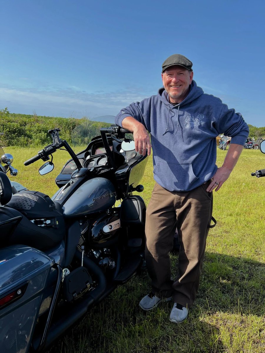 JimmyFoister's tweet photo. I believe this is Clint from Rising Sons in Yokosuka. It was great meeting and chatting with him at last weekend’s VIBES Independence Day Camp Meeting. I don’t remember the bike model, but compared with my Wide Glide, it looked like a Cadillac and https://t.co/kxcFI0RBwi