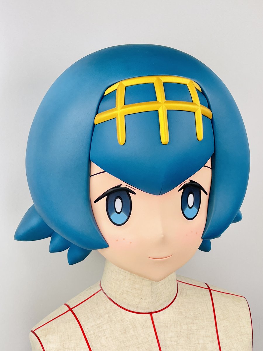 tokalcms's tweet photo. 着ぐるみマスク完成しました。特徴的な髪型を全硬質3Dプリント造形で表現しています。今回は通常マスクよりも2割ほど大きい特寸仕様ですが、その割には軽く仕上がっています。さらにご要望により施錠機構をあえて見せるデザインとしました。弊工房ではこのような特別なご要望にも対応いたします。 https://t.co/7w3kemqeMp