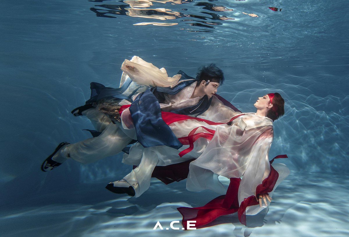 MOONL1GHTDANCER's tweet photo. 6 years since the best concept photos in all of kpop were dropped oh my https://t.co/2NVfSVBZew