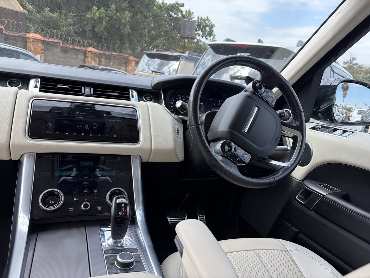 kitagatamotors's tweet photo. Ready to drive in style, the Range Rover Sport is ready for you. Make your order now.
Year: 2019
Engine size: 3000cc
Fuel: Diesel 
Transmission: automatic 
📞0704668111
Follow us @kitagatamotors https://t.co/JQ64CkyTcc