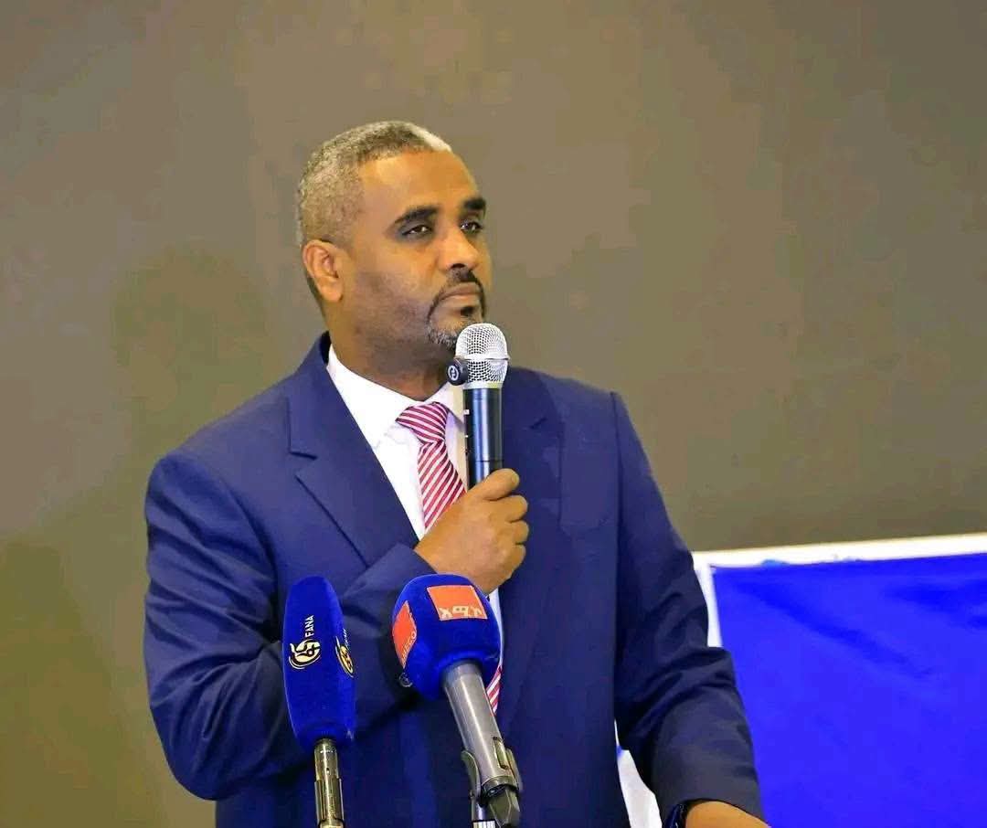 BahirdarO8493's tweet photo. "ሥራችሁን በአግባቡ ሥትሠሩ ሕዝብ ያመሠግናችኋል" ምክትል ርእሰ መሥተዳድር አብዱ ሁሴን (ዶ.ር)
የአማራ ክልል መንገድ፣ ትራንስፖርት እና ሎጂስቲክስ ቢሮ የ2018 በጀት ዓመት የዕቅድ አፈጻጸም እና የ2019 በጀትዓመትየዕቅድ ትውውቅ መድረክ እያካሄደ ነው https://t.co/JIF34e0zbZ