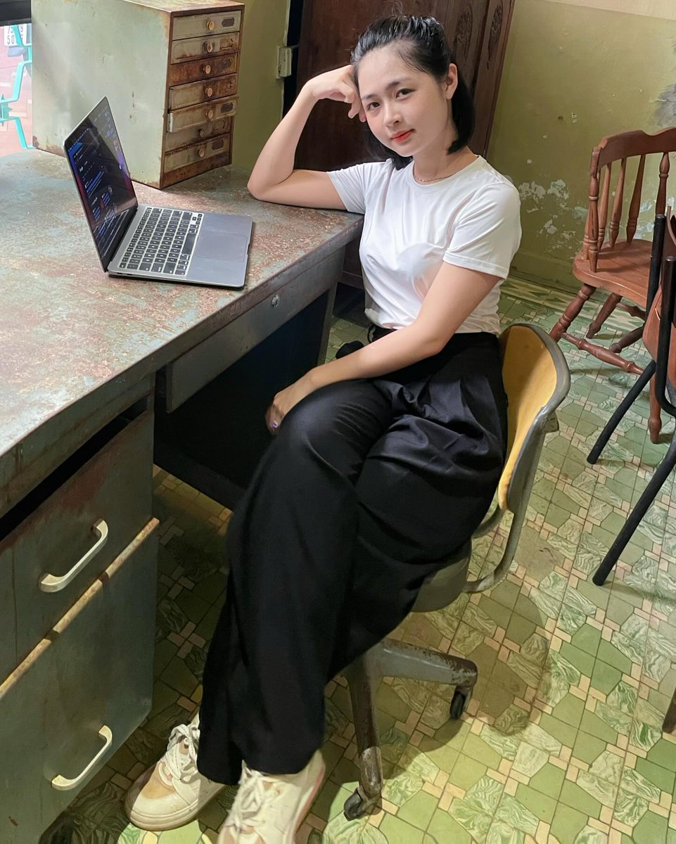 RaymondTiesv's tweet photo. Wassup 🌍 Just dropping by to say: every small step matters, and you’re doing amazing. 🌈
KBVhGtR https://t.co/O3zzQp2obo