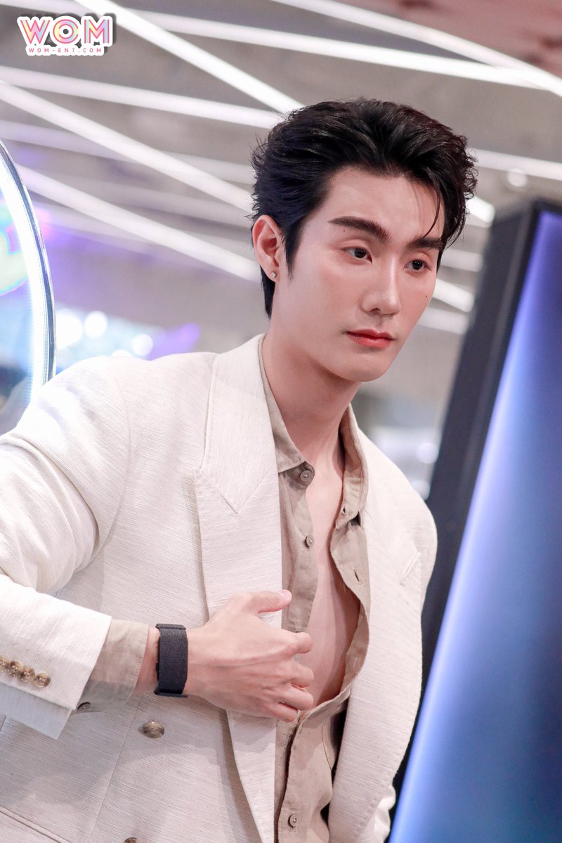 WOMENTERTAIN tweet picture