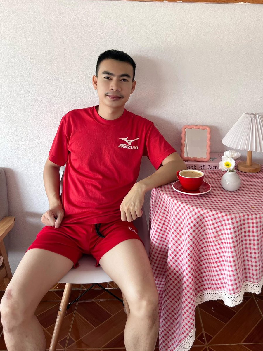 nayvbboy0210's tweet photo. กาแฟรอบเย็น https://t.co/OxQO2Y63C4