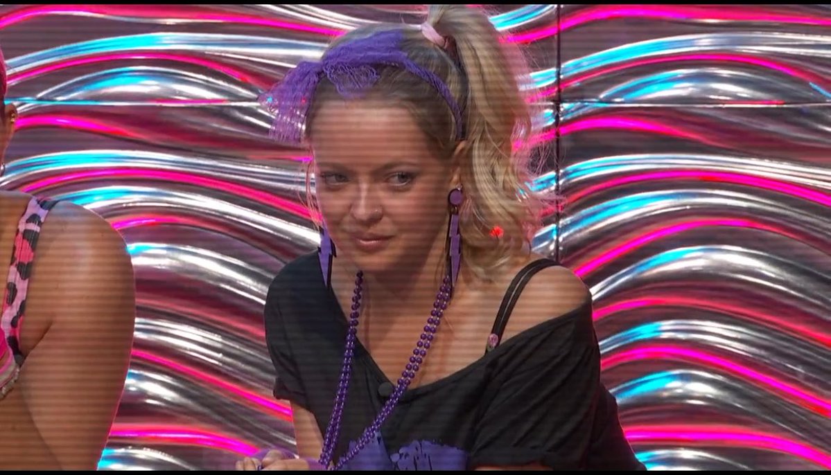 raesidol's tweet photo. her week nine HOH is gonna feed generations! #BB28 https://t.co/kMdCgCRVNn