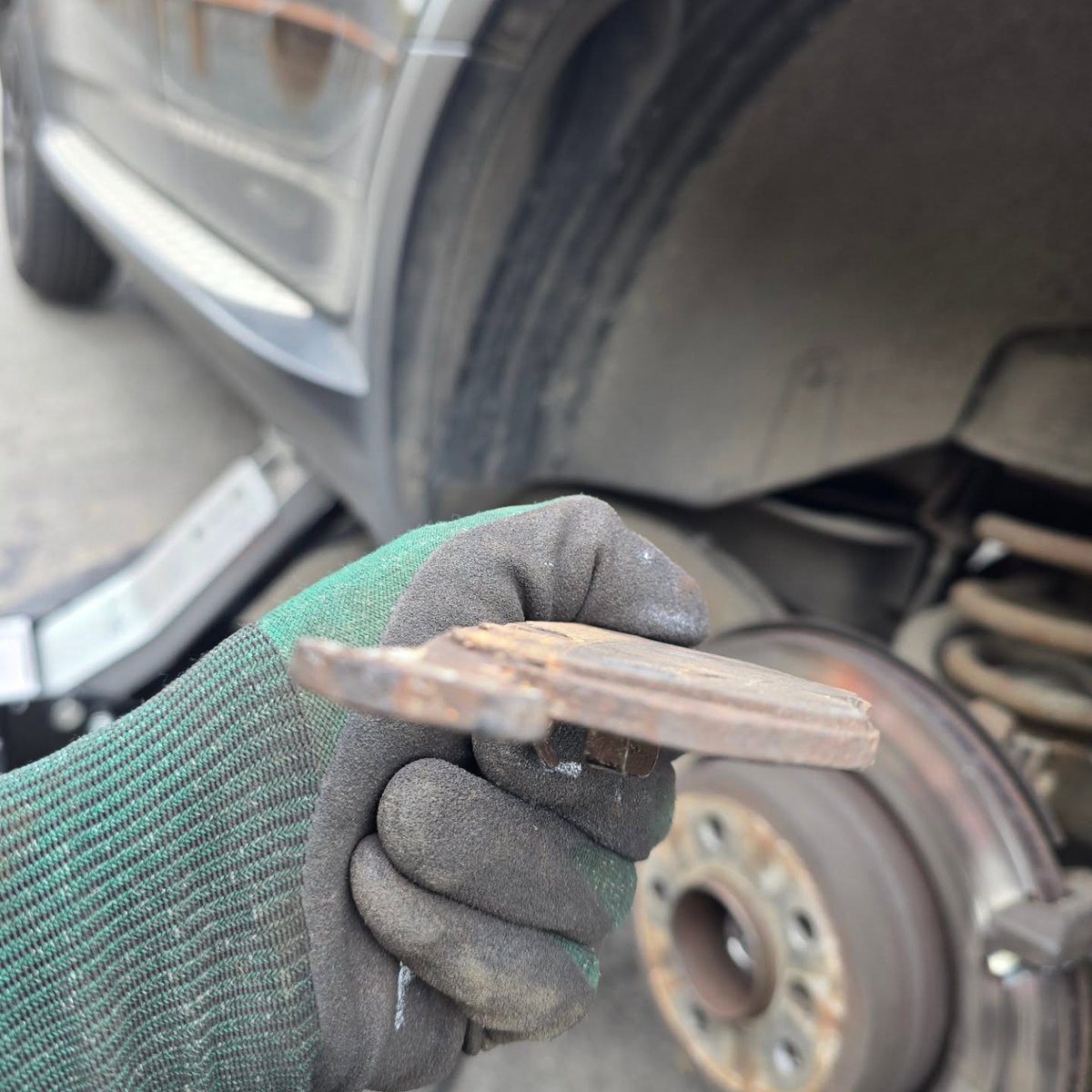 JosephRuebahvs's tweet photo. I’m always unlucky with locking wheel nuts. Thank God for a big persuader and a socket. It’s amazing how many people stay off your back when you can’t remove the socket—but at least I got my money’s worth out of them. https://t.co/C9qSa3U3hz