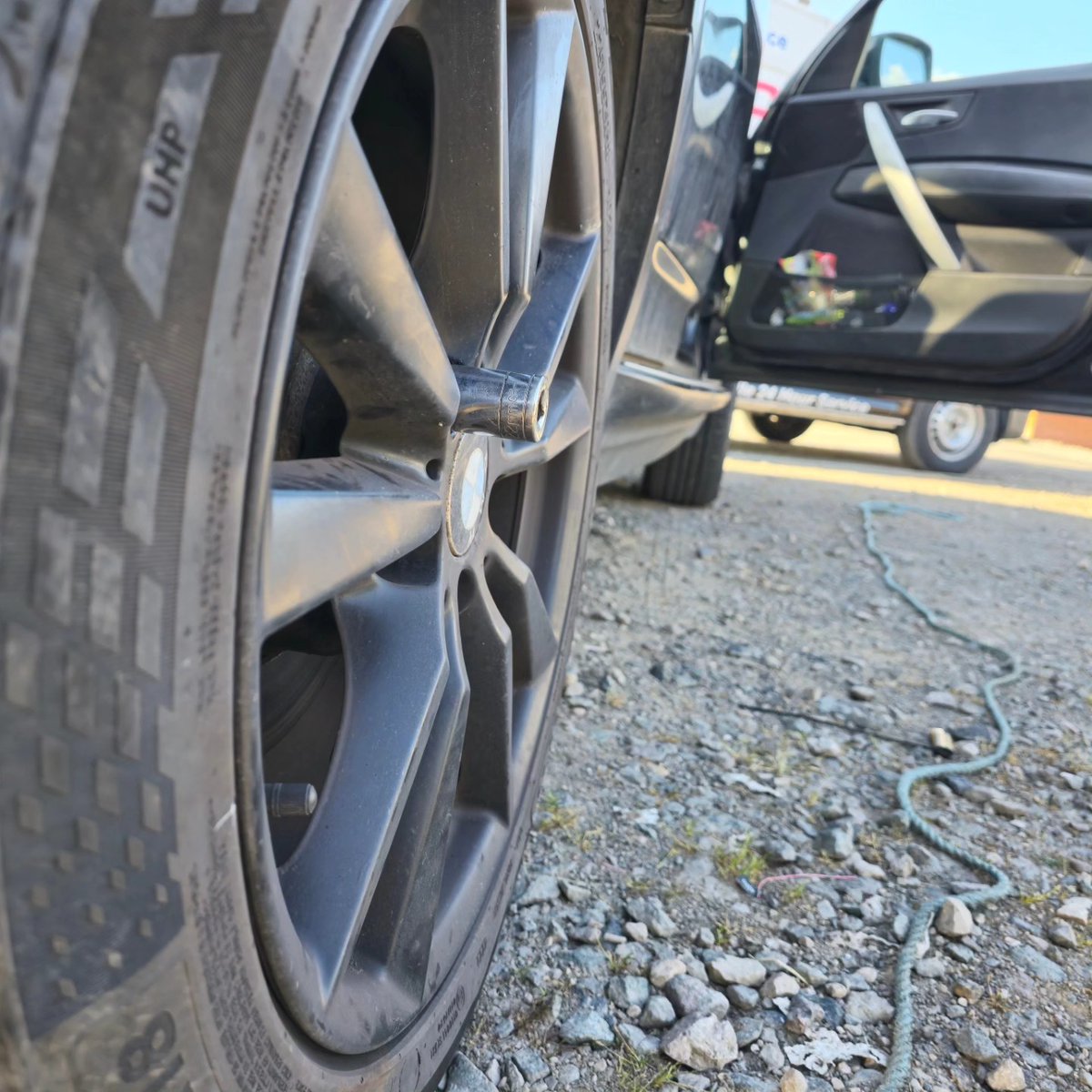 JosephRuebahvs's tweet photo. I’m always unlucky with locking wheel nuts. Thank God for a big persuader and a socket. It’s amazing how many people stay off your back when you can’t remove the socket—but at least I got my money’s worth out of them. https://t.co/C9qSa3U3hz