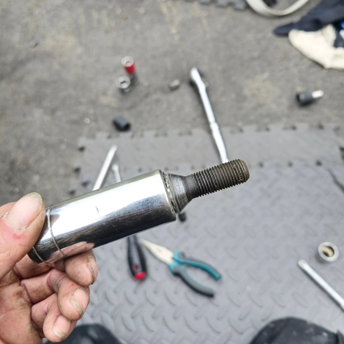 JosephRuebahvs's tweet photo. I’m always unlucky with locking wheel nuts. Thank God for a big persuader and a socket. It’s amazing how many people stay off your back when you can’t remove the socket—but at least I got my money’s worth out of them. https://t.co/C9qSa3U3hz