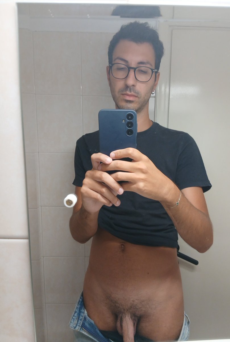 GabboWild's tweet photo. Instagram saw the censored pic, but here instead... my dick is free out of my pants 😜 https://t.co/5swIw6MvMC