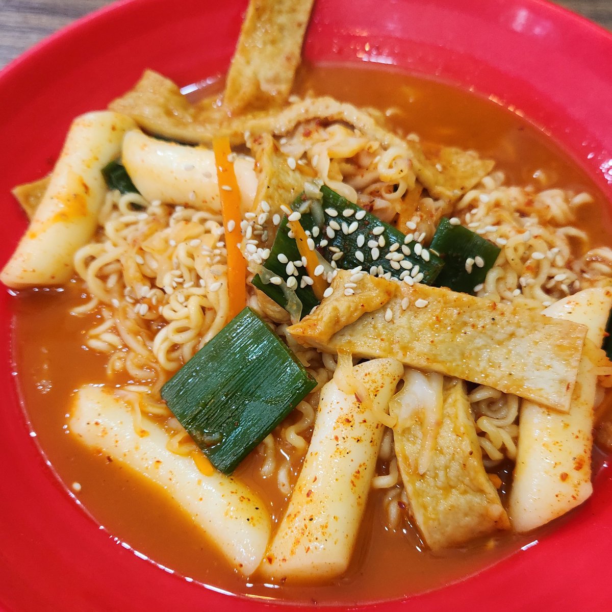 DannyKim199346's tweet photo. 스트레스에는 고칼로리 https://t.co/ztqO6TnB3A
