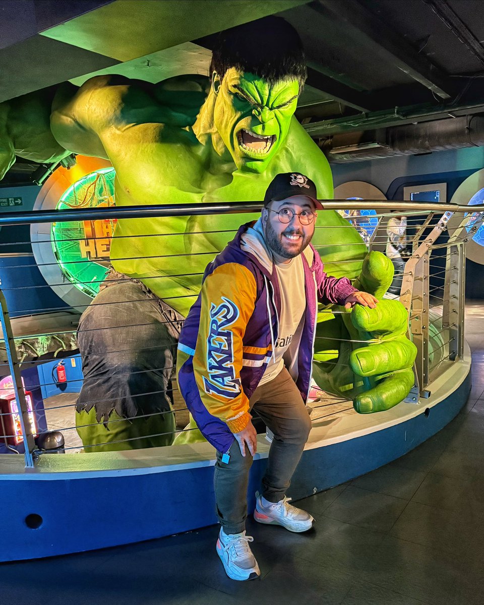 Jerem87twt's tweet photo. Dis moi pourquoi il est si énervé en commentaire⬇️😂 #annees2000 #enfance #hulk #marvel #modzii https://t.co/a2o7JxkJ7e