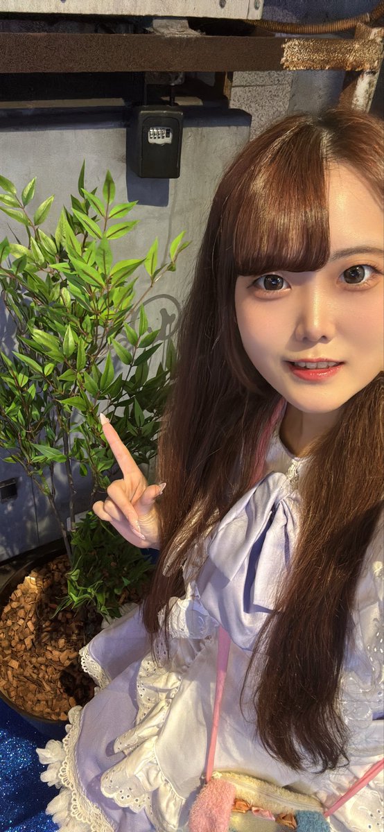 franc__anzu's tweet photo. 9月始まりましたよー✨
そして今月はfranc1周年‼️気合い入れて頑張りますよーー✊🏻
ってことで今日もラストまでいます遊んでくださいて✋🏻

あ、なんか友達増えてた。
#コンカフェ #ガルバ #横浜 #関内 #周年 #メイド #コンカフェ営業 https://t.co/do2mU3t4MN