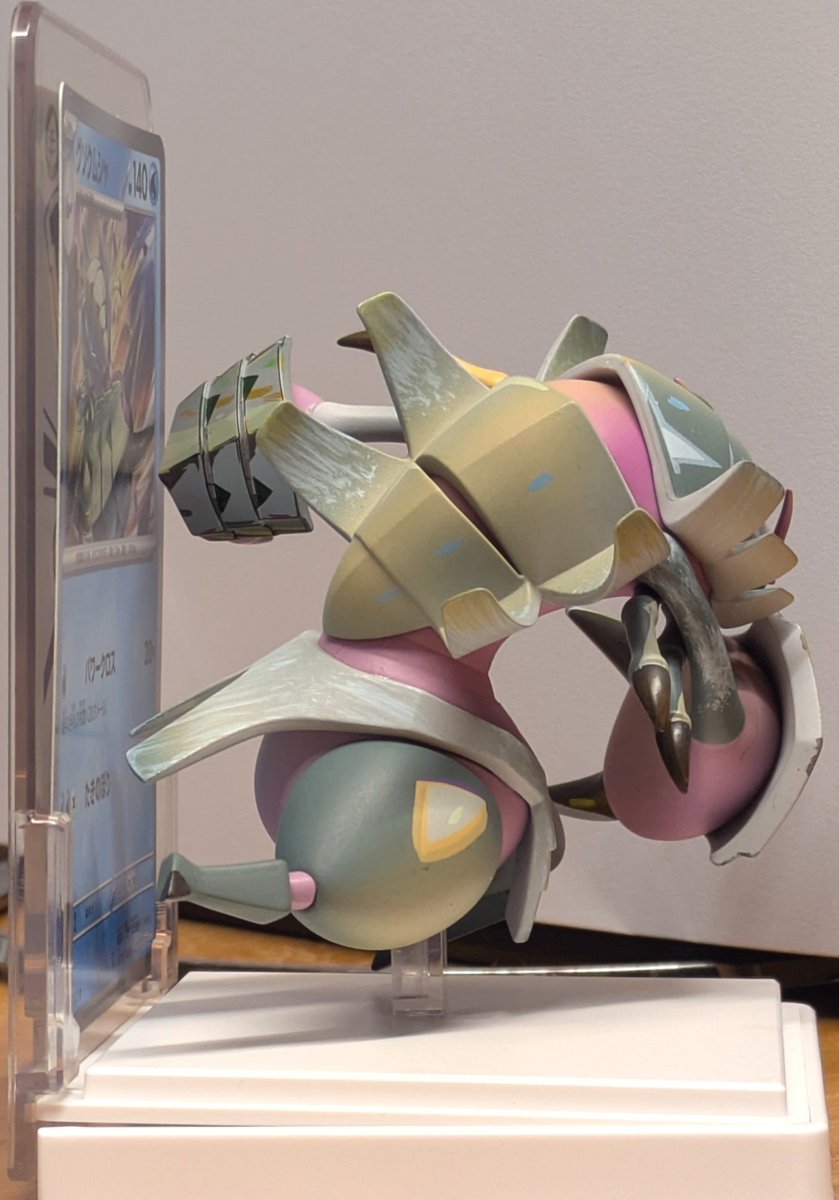 kaeria_musi's tweet photo. ポケカフィギュアのグソクムシャを入手✌
商品化自体が奇跡レベルの複雑な構造+何工程踏んでるのか分からない重厚な塗装
ずっと見てられるかも https://t.co/ypknkXNVkj