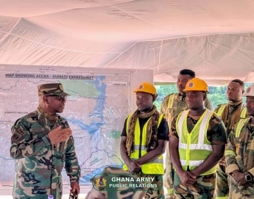 TheGhanaWeb's tweet photo. Army Chief joins CDS to inspect progress on Accra-Kumasi Expressway

Chief of the Army Staff, Major General Lawrence Kwaku Gbetanu, has joined the Chief of the Defence Staff, Lieutenant General William Agyapong, to inspect ongoing works and assess progress on the Accra-Kumasi Expressway.

#ghanaweb
#ghanawebtv