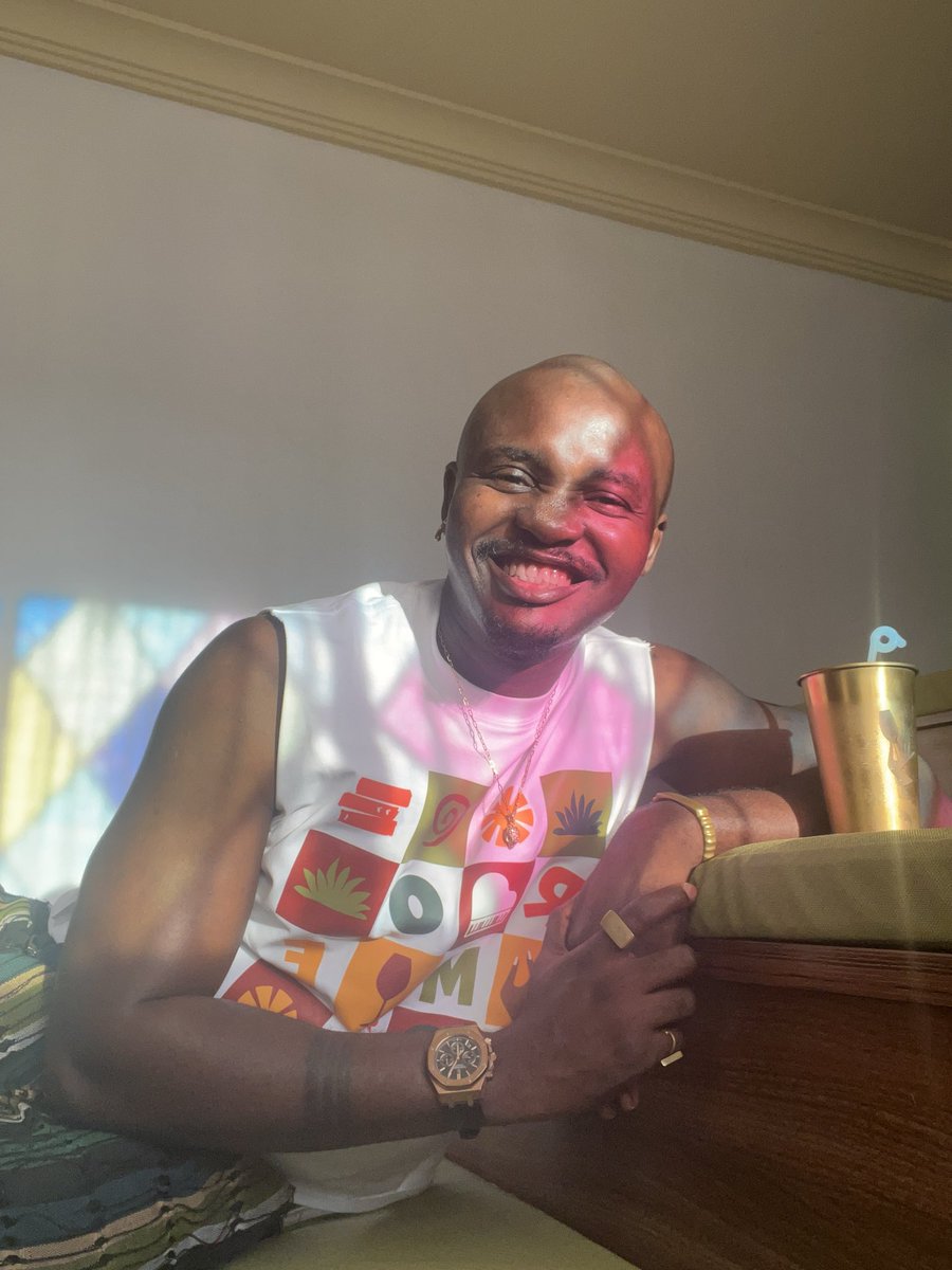 vwovwe's tweet photo. My favorite part of life is staying alive.
Hello  September https://t.co/yHpiRHTiot