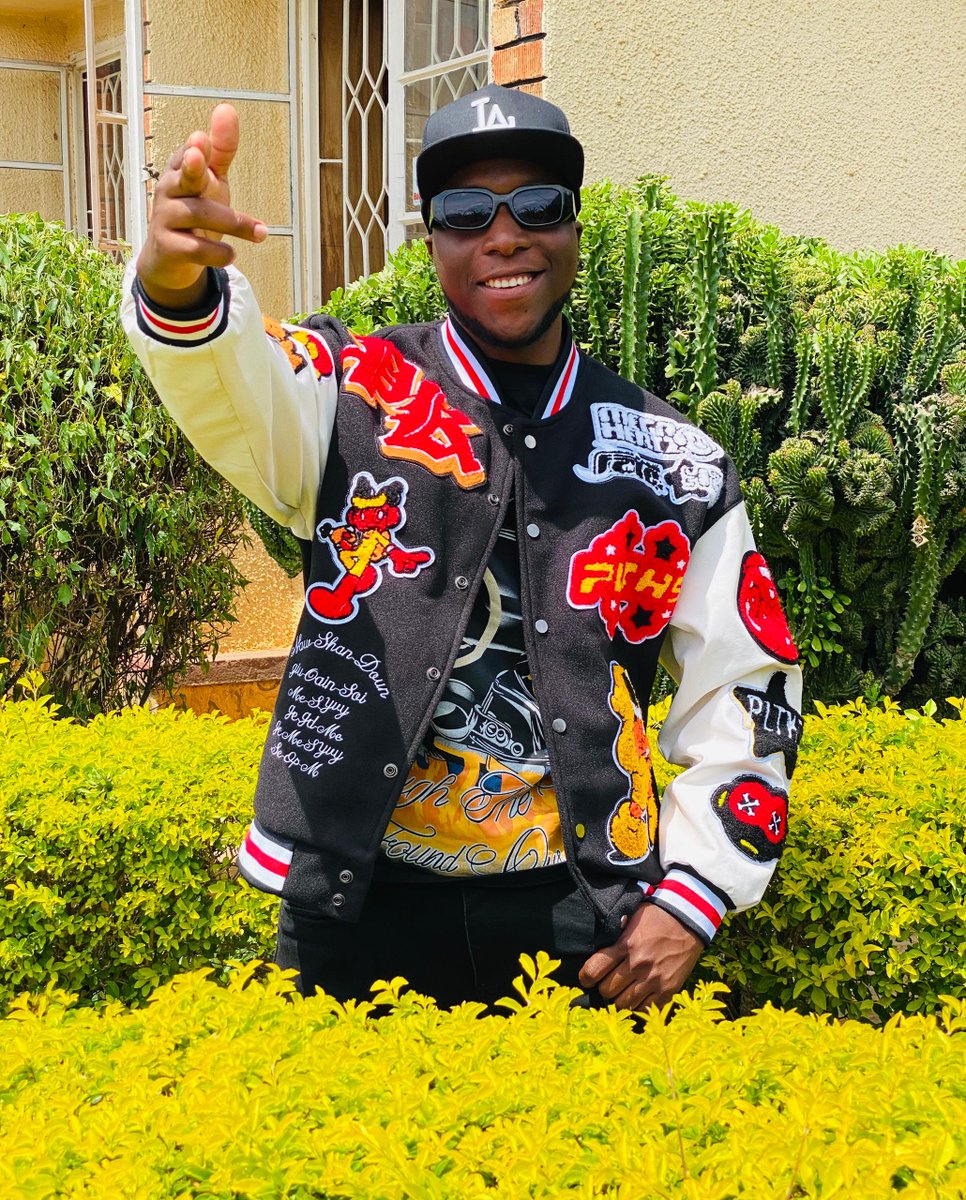 tvwestUG's tweet photo. @Mc_Levi19 is already in the building to play your requests..

What song do you want to watch today?

#Omushongi
#Nehinda https://t.co/Fi3Atc7w8a