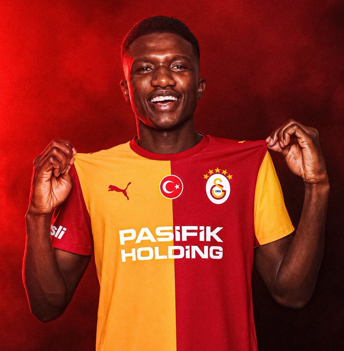 AslanStatisticc's tweet photo. Galatasaray, Lamine Camara için devrede! (Kutlu Akpınar) https://t.co/AkLLf9P7CP
