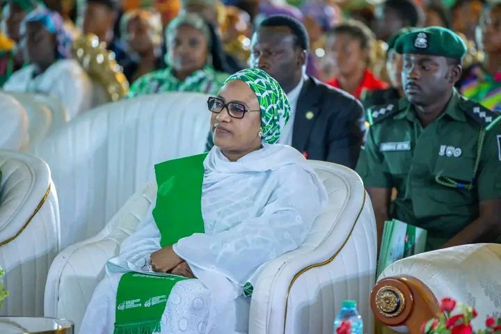 BornoYoung's tweet photo. The Wife of the Vice President, Hajiya Nana Shettima @kujarima, attended the second edition of the Renewed Hope Initiative (RHI) Financial Support for Widows of Fallen Heroes.

The presentation of financial support to widows of fallen heroes of the Armed Forces and the Nigeria Police took place on Thursday, 27 August 2026, at the Banquet Hall, Presidential Villa, Asokoro, Abuja.

The intervention, organised under the RHI Social Investment Programme, is aimed at supporting widows whose husbands lost their lives in the line of duty.

PHOTO CREDIT:
Farouk Akinbola
Personal Assistant on Photography
Wife of the Vice President

27th August 2026