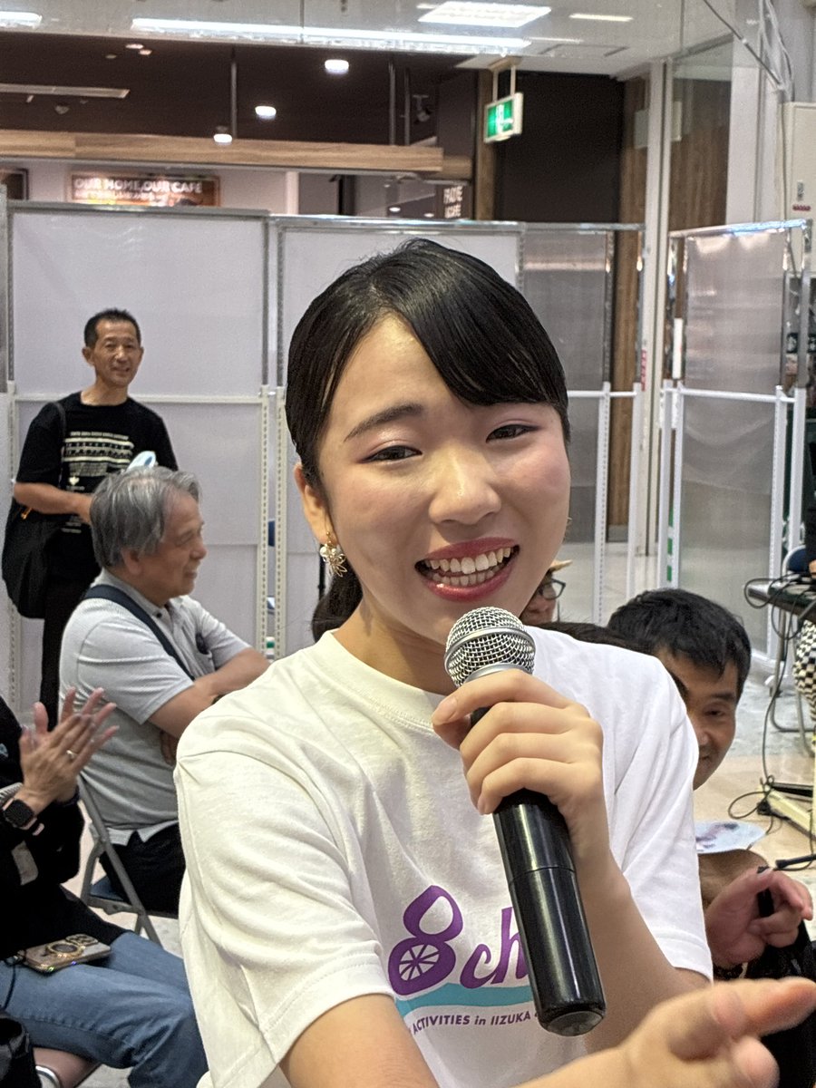 gr1robo's tweet photo. 梅谷心愛ちゃん　穂波イオンチャリティイベント　2部　中盤です　#梅谷心愛 #美空ひばり #博士ちゃん #穂波イオン #梅谷ミュージアム https://t.co/QCf6cPCdiH