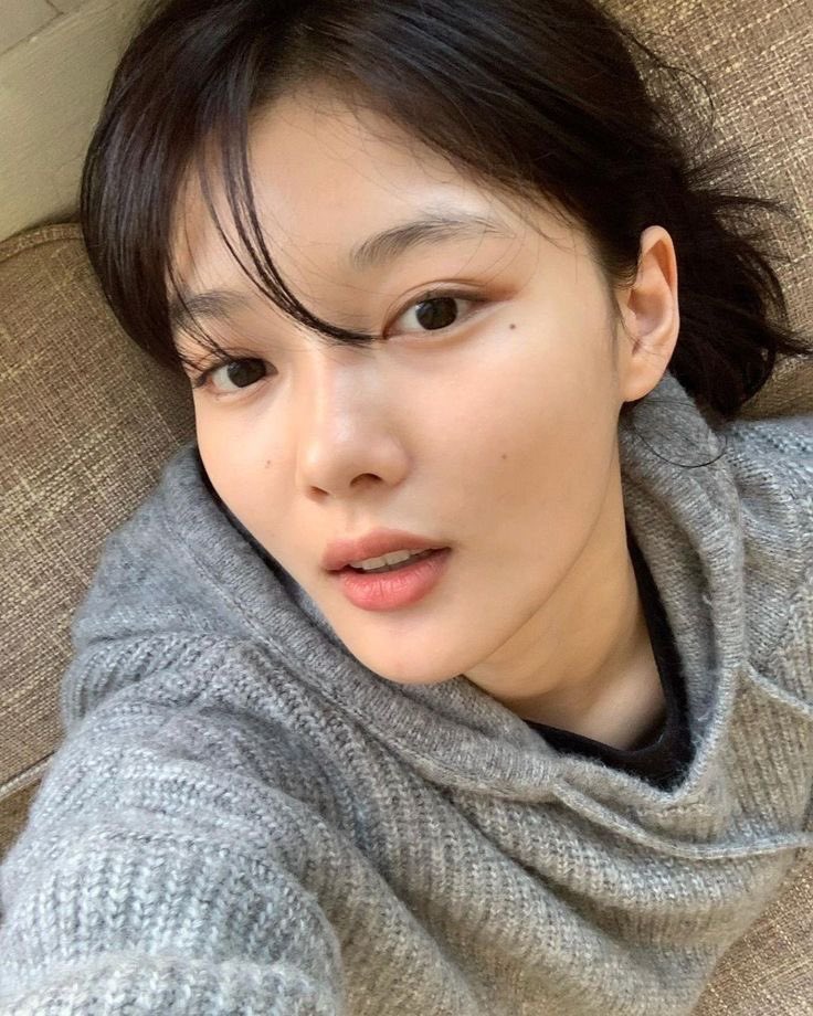 ausmiers's tweet photo. 와 근데 유정이 진짜 쌩얼도 너무 이쁨 https://t.co/OmjrlFxM8r