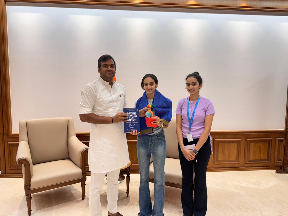 RahulVKarad's tweet photo. A HISTORIC PODIUM FOR BHARAT. 🇮🇳🥉

MIT-WPU student Shreyasi Joshi has made the nation proud by becoming the first Bharatiya to win a medal at the Lishui Inline Freestyle International.

Representing Bharat at the 2026 Lishui International Inline Freestyle Open in China, Shreyasi secured the Bronze Medal in the Senior Women’s Classic Slalom category, competing against top international athletes.

Her achievement is a testament to the talent, discipline and determination of Bharat’s young generation. Having already represented the country at the 2025 Inline Freestyle World Championships and the World Games, Shreyasi continues to raise our flag on the global sporting stage.

Proud of our MIT-WPU student and her historic achievement.

@MITWPUOfficial 

#RahulKarad #MITWPU #ShreyasiJoshi #skatersisters #InlineFreestyleSkating #LishuiInternational #Lishui2026 #ClassicSlalom #YoungIndia #SportsExcellence #IndianSports #TeamIndia #RisingIndia

[ Dr. Rahul V. Karad, MIT World Peace University, Shreyansi Joshi, Lishui International Inline Freestyle Open 2026, first medal Lishui inline freestyle, Indian skating champion, classic slalom skating, MIT-WPU student athlete, India on global stage ]
