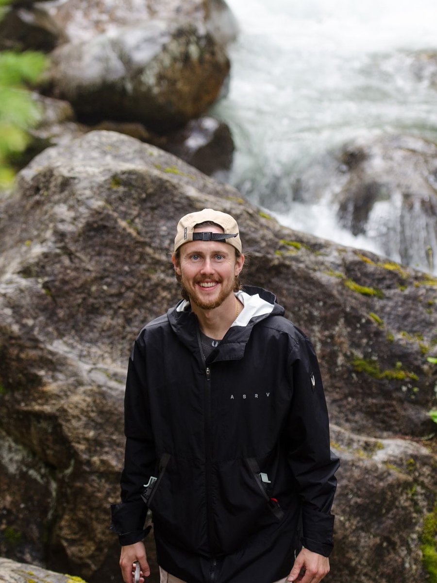 AllenaMccrdcu's tweet photo. So many little details... Only God could design something this perfect. https://t.co/MMwvBE2rcS