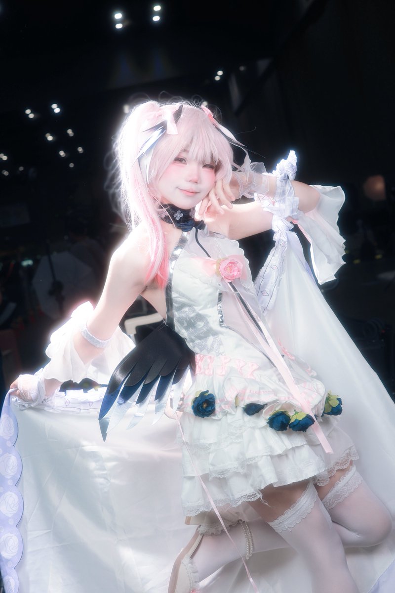 juljaeng2's tweet photo. #ブルアカ #コスプレ https://t.co/h8nfSyfRy3