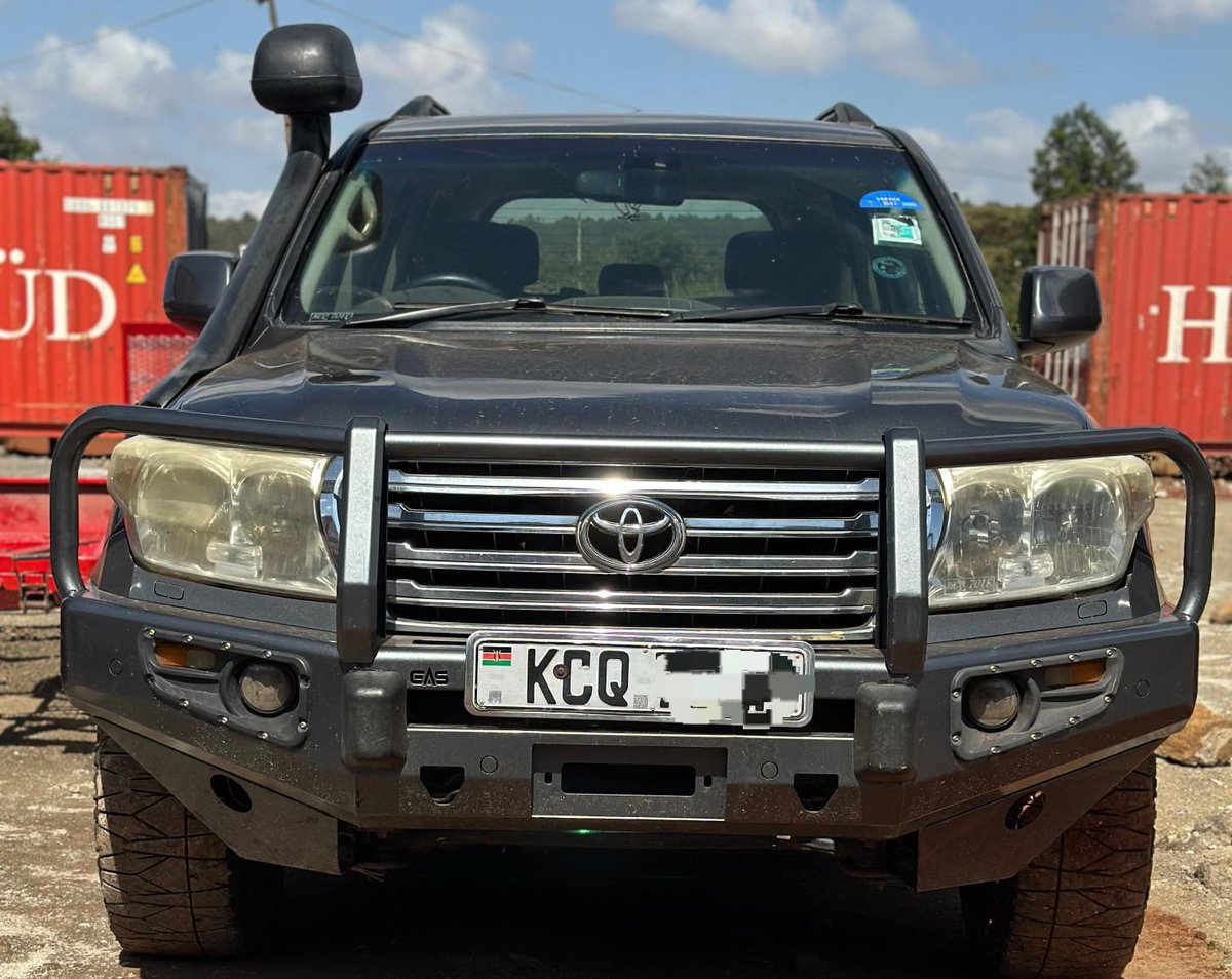 waingo77's tweet photo. TOYOTA LANDCRUISER V8 (GX)
Ksh 4,200,000

DIESEL ENGINE
Yom_ : 2012
1VD TWIN TURBO 4500CC
MANUAL TRANSMISSION
7 seater full specs
NO Sunroof 
New Tyres 
2 Brand New Amaron Batteries
Engine and Gearbox are intact
Accident Free
Ready Documents

Location: Nairobi https://t.co/6OpaMSm5ve