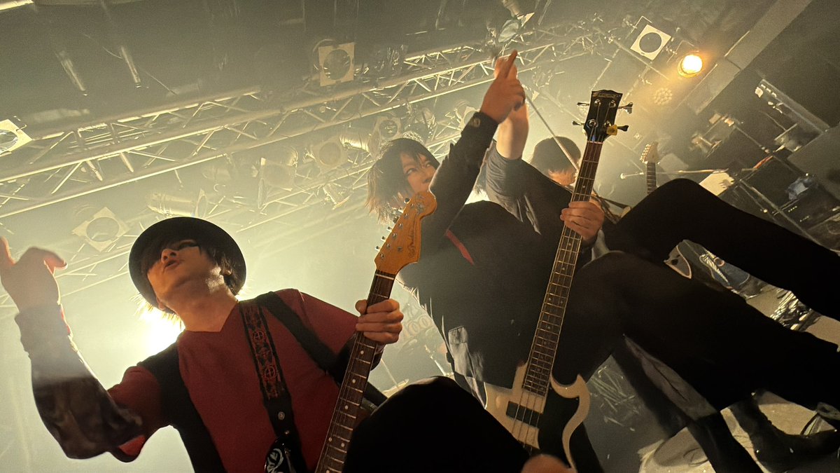 SlaveSaki's tweet photo. HowlingMooNさん🌕🐺
始まる前から楽しかったw

見に行けてよかった😌

#HowlingMooN https://t.co/WlpR9AxTmC