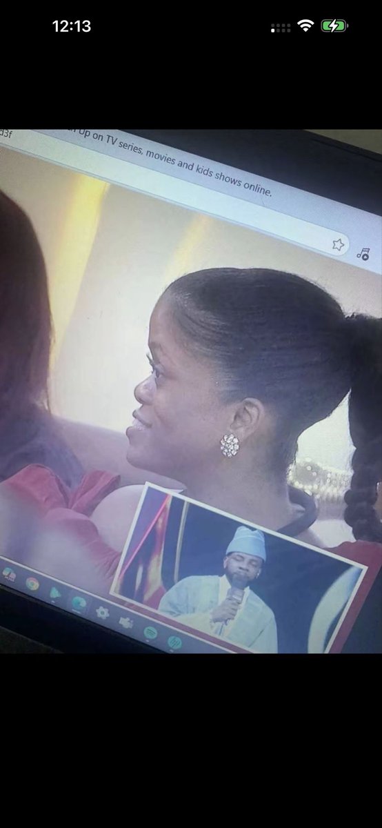 Sisipyf9's tweet photo. @officialNomy_ Na oloriburuku like her go vote her https://t.co/qxNuYRlIzC