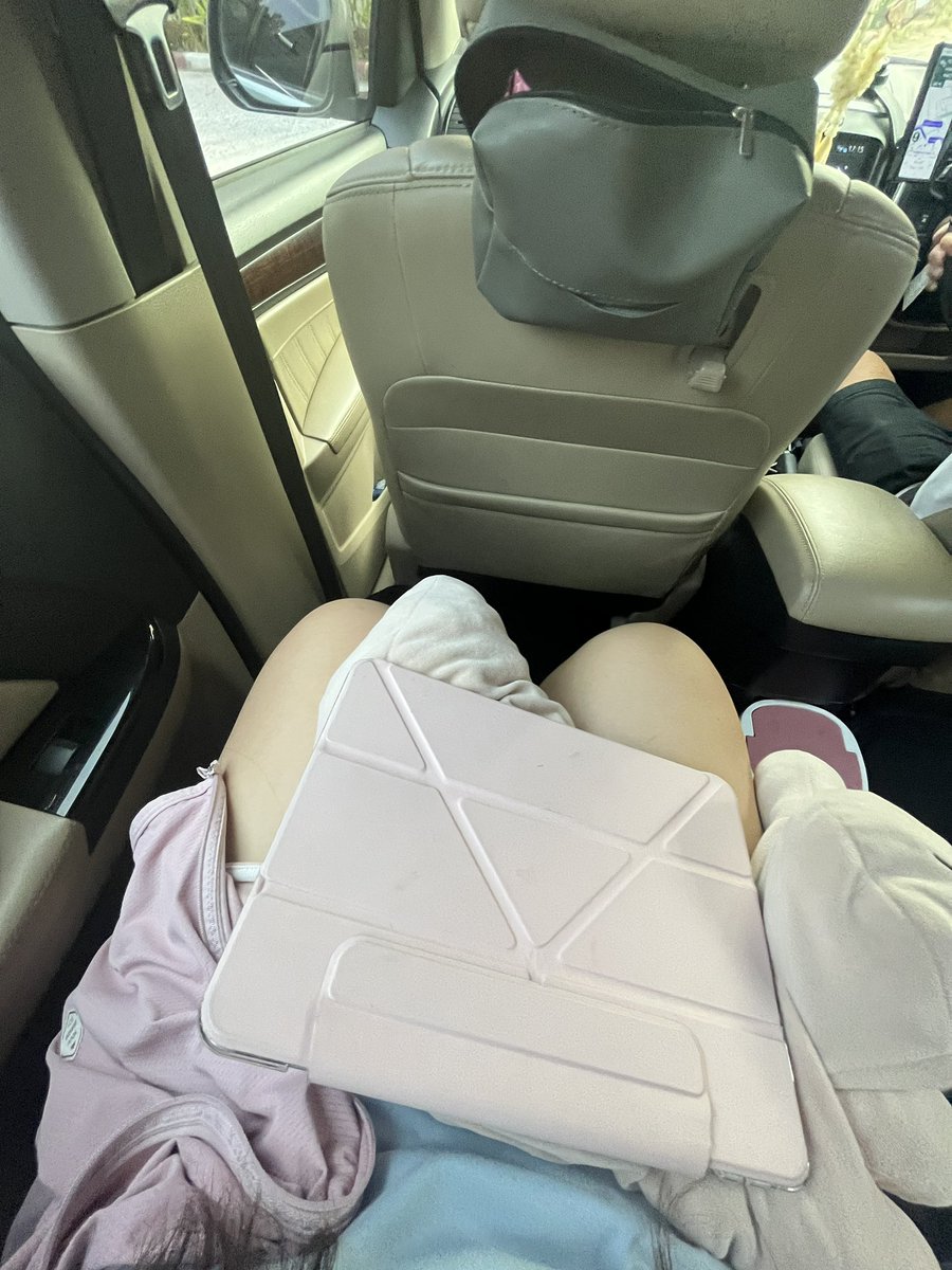 callmepapieee's tweet photo. กลับไปทำงานที่เรารักกันต่อออ🫡

#แหลมฉบัง  #สาวอวบอ้วน https://t.co/u5DaqeelBz