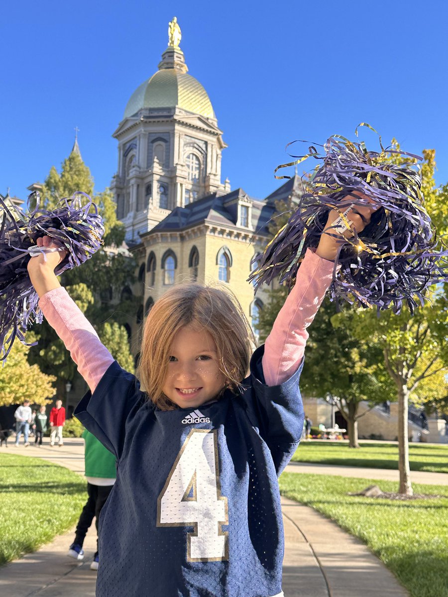 Amwysoc's tweet photo. Jeremiyah Love days until ND football! https://t.co/sNDFw8UDyn