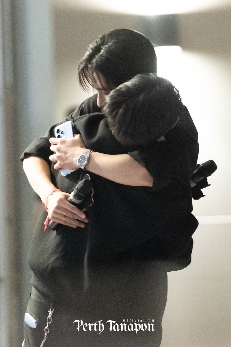 uuuunnnnn_'s tweet photo. เป็นรูปที่จะไม่ทำหายไปจากเครื่องเด็ดขาด * https://t.co/LHO7txldqS